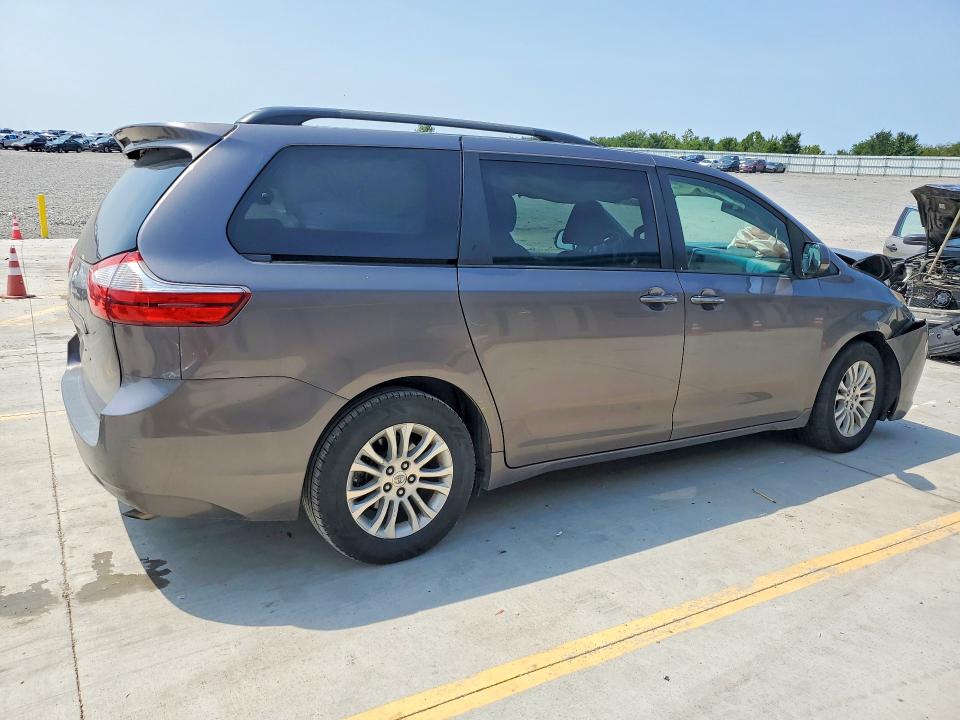 2015 Toyota Sienna მანქანა იყიდება აუქციონზე, vin: 5TDYK3DC6FS628945, აუქციონის ნომერი: 64831776