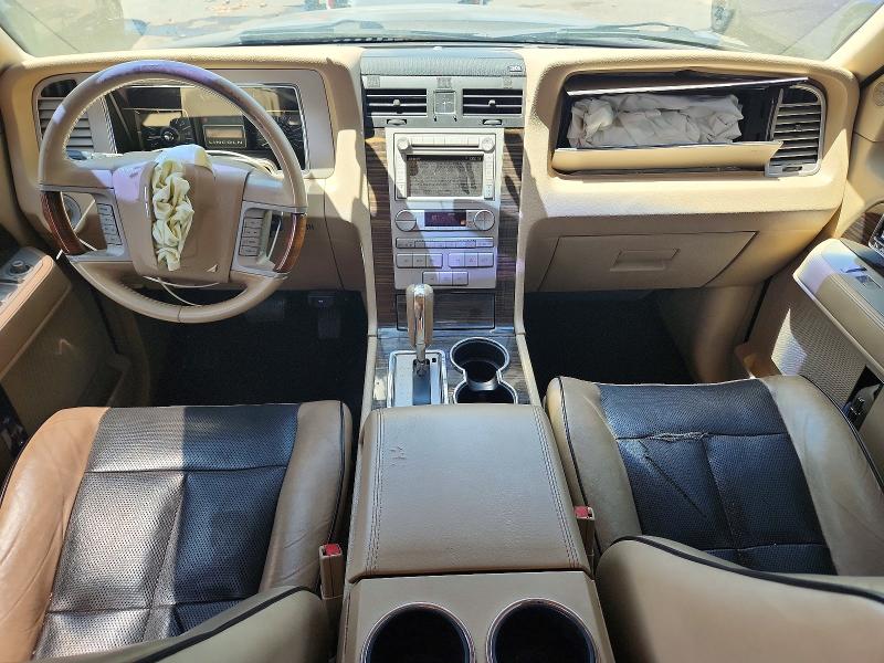 Продажа на аукционе авто 2008 Lincoln Navigator, vin: 5LMFU28568LJ17790, номер лота: 62823996