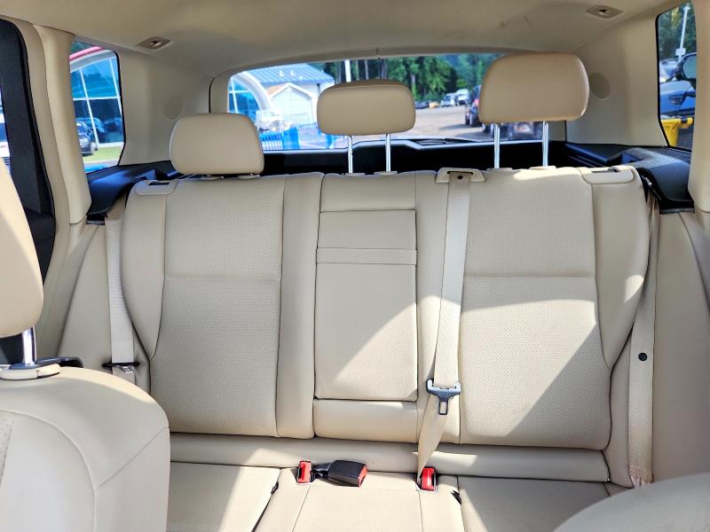 64001966 :رقم المزاد ، WDCGG8HB2AF355985 vin ، 2010 Mercedes-benz Glk مزاد بيع