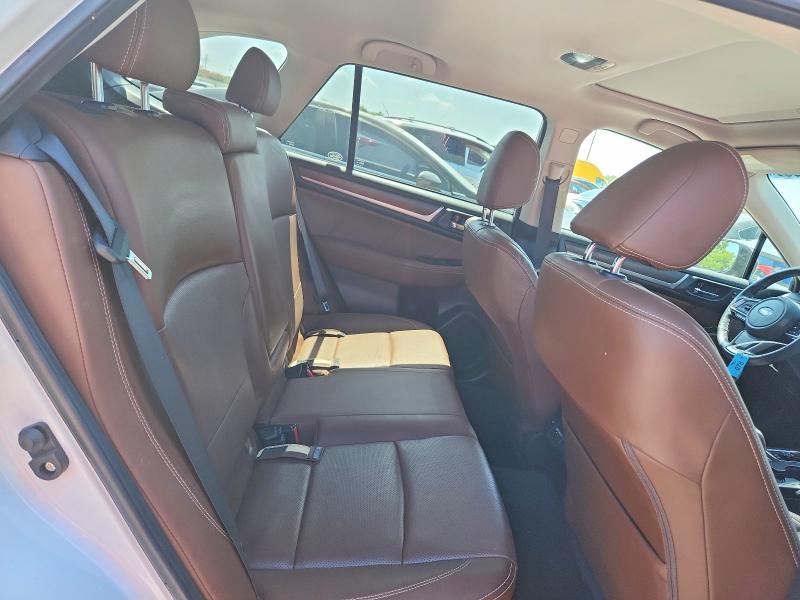65183836 :رقم المزاد ، 4S4BSATC3J3219965 vin ، 2018 Subaru Outback مزاد بيع
