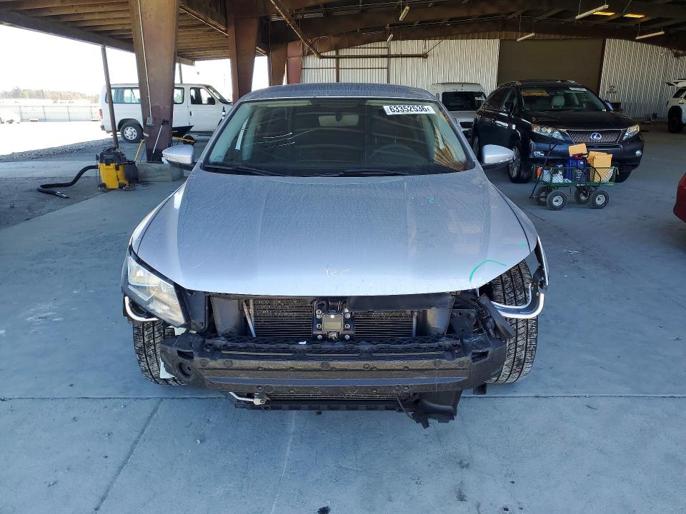 2017 Volkswagen Passat მანქანა იყიდება აუქციონზე, vin: 1VWAT7A37HC026051, აუქციონის ნომერი: 63352536