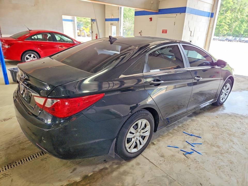 Продажа на аукционе авто 2011 Hyundai Sonata, vin: 5NPEB4AC8BH114012, номер лота: 63798376