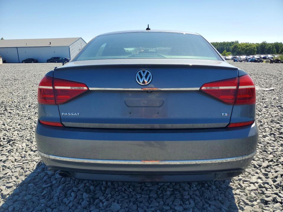 67168256 :رقم المزاد ، 1VWAT7A37GC063017 vin ، 2016 Volkswagen Passat مزاد بيع