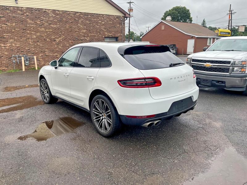 2015 Porsche Macan მანქანა იყიდება აუქციონზე, vin: WP1AB2A59FLB63160, აუქციონის ნომერი: 63898706
