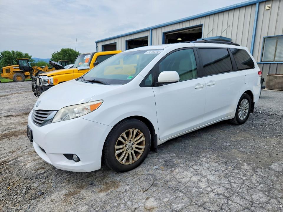 Auction sale of the 2014 Toyota Sienna, vin: 5TDYK3DCXES508905, lot number: 64153836