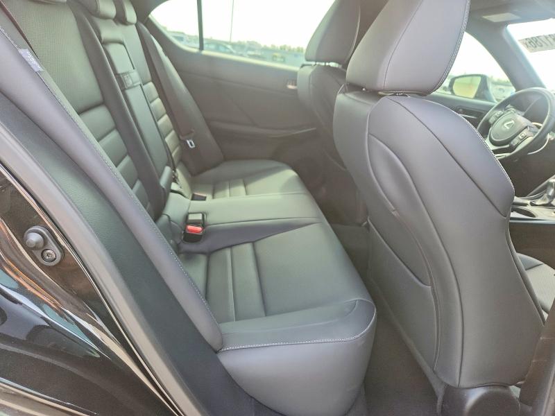 63481786 :رقم المزاد ، JTHGZ1B22S5085971 vin ، 2025 Lexus Is 350 مزاد بيع