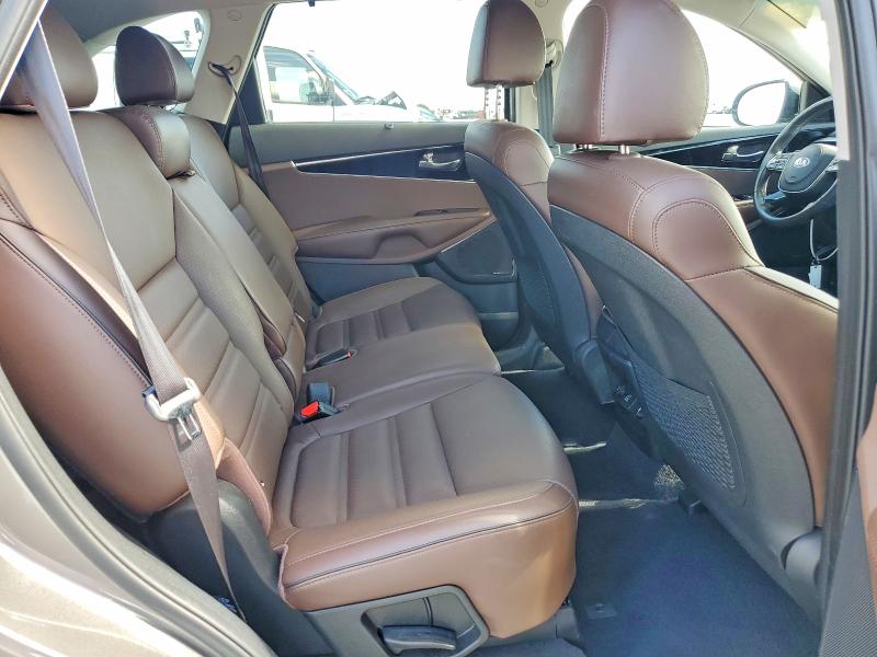 63744526 :رقم المزاد ، 5XYPK4A57KG452566 vin ، 2019 Kia Sorento مزاد بيع