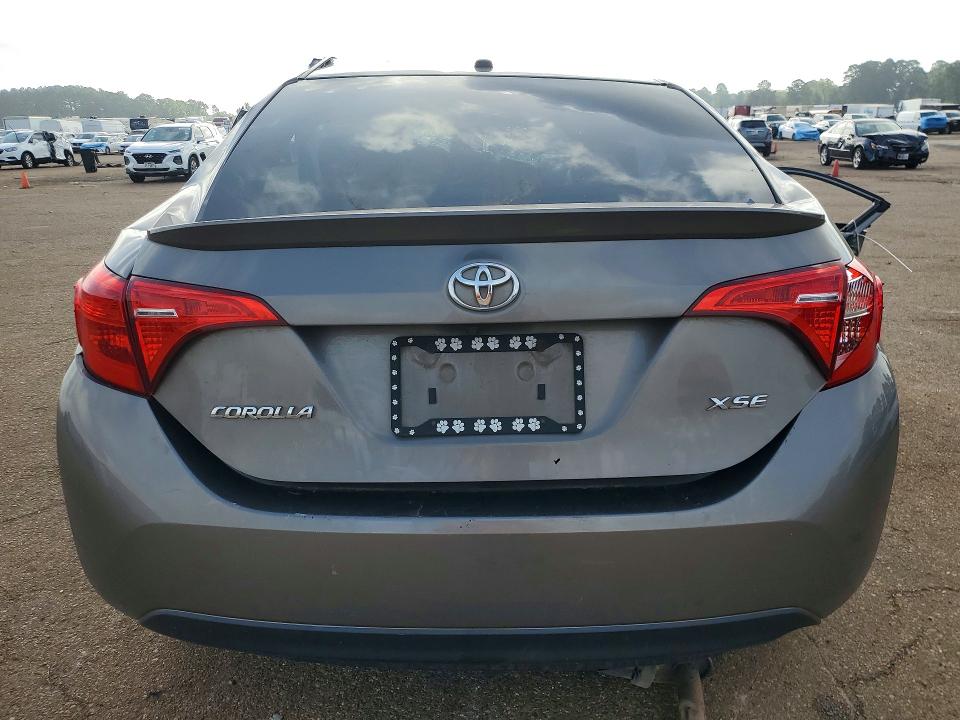 Продаж на аукціоні авто 2018 Toyota Corolla, vin: 5YFBURHE8JP773954, номер лоту: 65103436