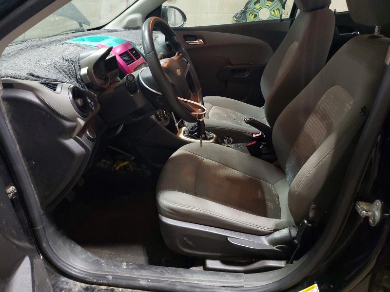 64395556 :رقم المزاد ، 1G1JB5SH5C4120008 vin ، 2012 Chevrolet Sonic مزاد بيع