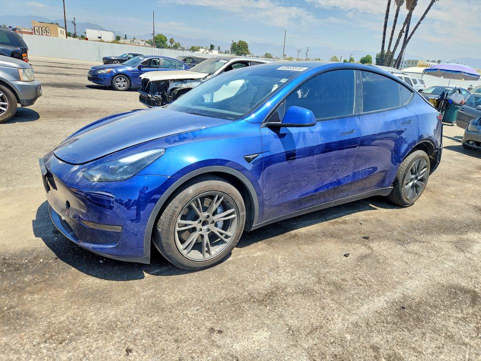 Auction sale of the 2024 Tesla Model Y, vin: 7SAYGDED8RF094518, lot number: 63933576