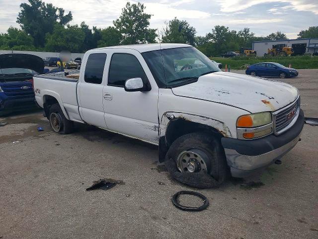 64215056 :رقم المزاد ، 1GTHK29U12E303437 vin ، 2002 Gmc Sierra مزاد بيع