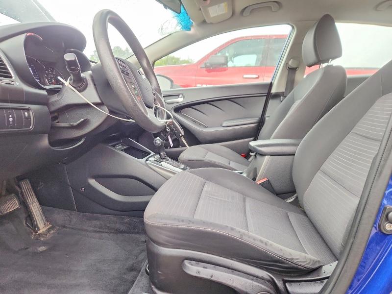 65237046 :رقم المزاد ، 3KPFL4A75HE010854 vin ، 2017 Kia Forte مزاد بيع