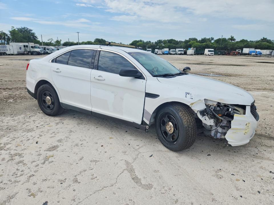 62096006 :رقم المزاد ، 1FAHP2M85DG144950 vin ، 2013 Ford Taurus مزاد بيع