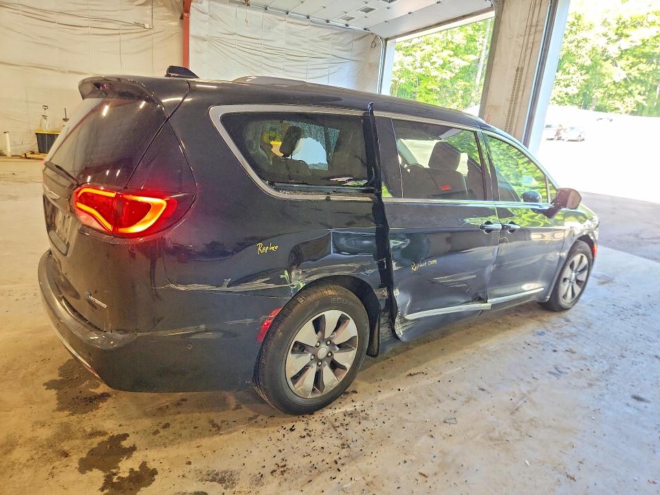 Aukcja sprzedaży 2018 Chrysler Pacifica, vin: 2C4RC1N77JR323236, numer aukcji: 65549726