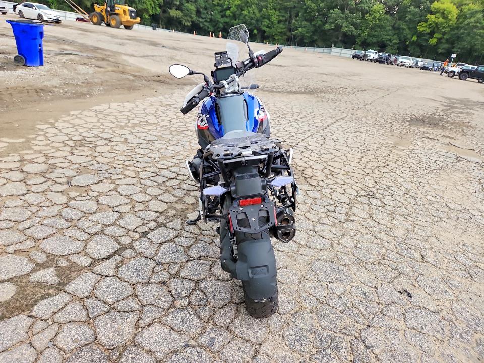 Продаж на аукціоні авто 2024 Bmw R 1300, vin: WB10M2306R6J07394, номер лоту: 64186886