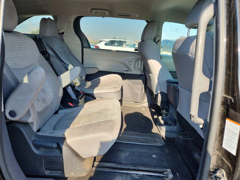 63429756 :رقم المزاد ، 5TDKRKEC0PS162957 vin ، 2023 Toyota Sienna مزاد بيع