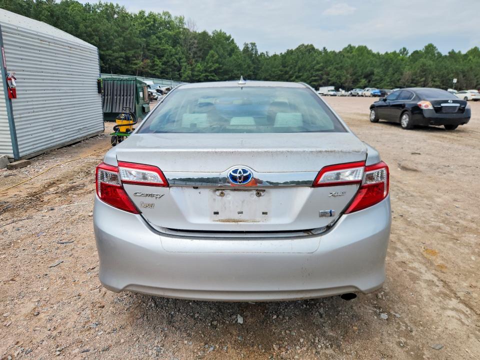 2014 Toyota Camry Hybrid მანქანა იყიდება აუქციონზე, vin: 4T1BD1FK3EU122908, აუქციონის ნომერი: 64272606