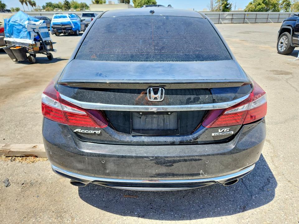 65367686 :رقم المزاد ، 1HGCR3F94GA031672 vin ، 2016 Honda Accord مزاد بيع