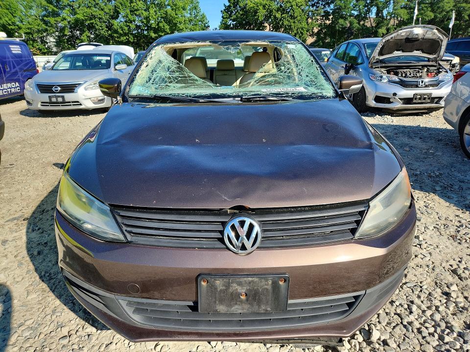 2011 Volkswagen Jetta მანქანა იყიდება აუქციონზე, vin: 3VWDZ7AJ8BM053081, აუქციონის ნომერი: 63176626