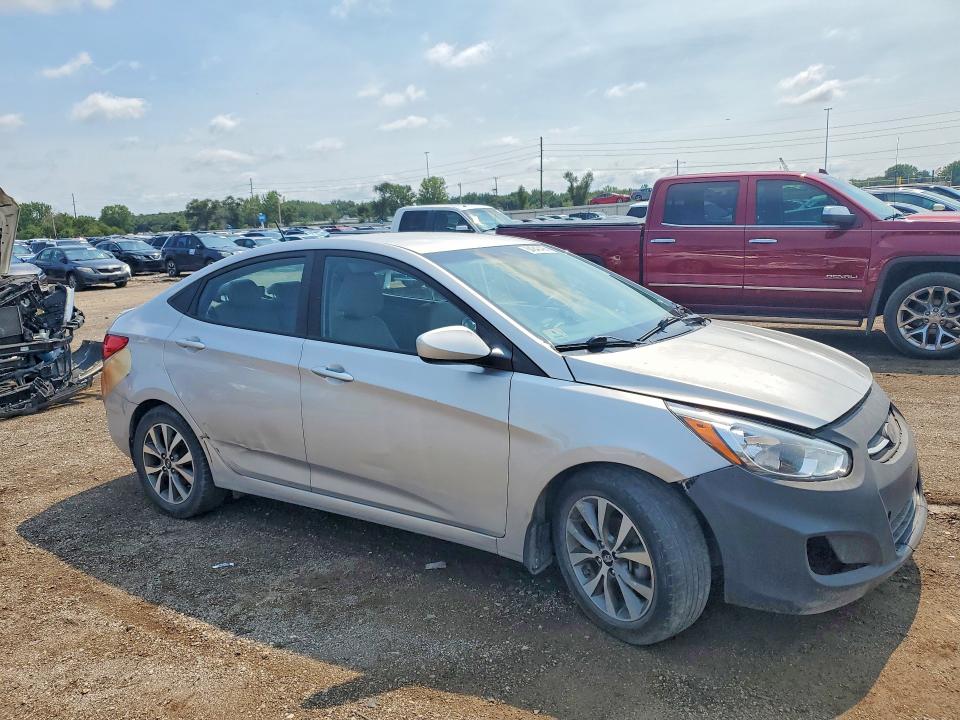 64340406 :رقم المزاد ، KMHCT4AE4HU347093 vin ، 2017 Hyundai Accent مزاد بيع