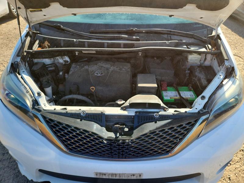 66057326 :رقم المزاد ، 5TDXZ3DCXHS861396 vin ، 2017 Toyota Sienna مزاد بيع