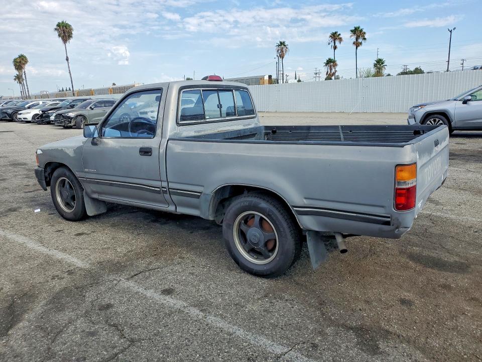 64272196 :رقم المزاد ، 4TARN81A4RZ179176 vin ، 1994 Toyota Pickup مزاد بيع