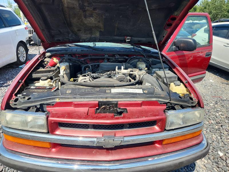2000 Chevrolet Blazer მანქანა იყიდება აუქციონზე, vin: 1GNDT13W5Y2380684, აუქციონის ნომერი: 66568836