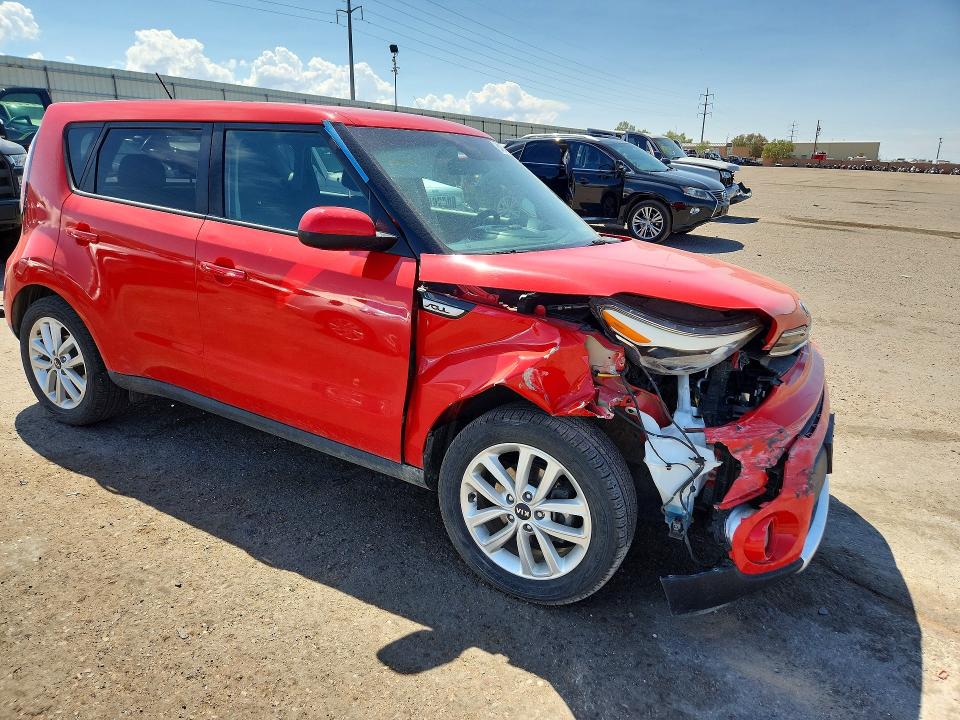 Продаж на аукціоні авто 2018 Kia Soul, vin: KNDJP3A56J7518702, номер лоту: 64847246