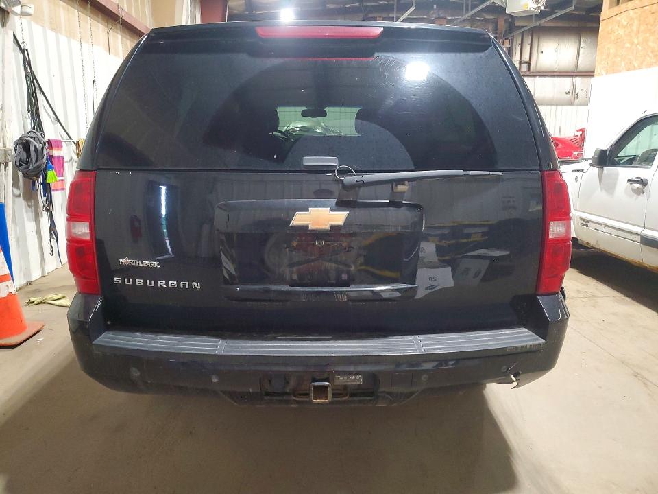 61647236 :رقم المزاد ، 3GNFK16308G112713 vin ، 2008 Chevrolet Subrban مزاد بيع