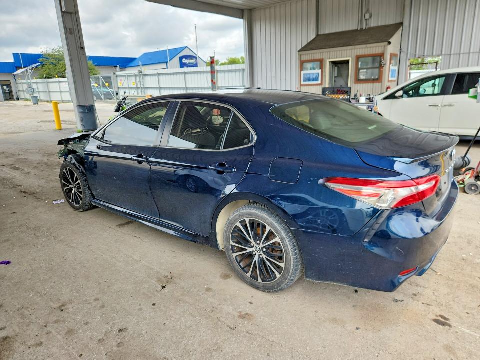 2018 Toyota Camry მანქანა იყიდება აუქციონზე, vin: JTNB11HK9J3027033, აუქციონის ნომერი: 64536536