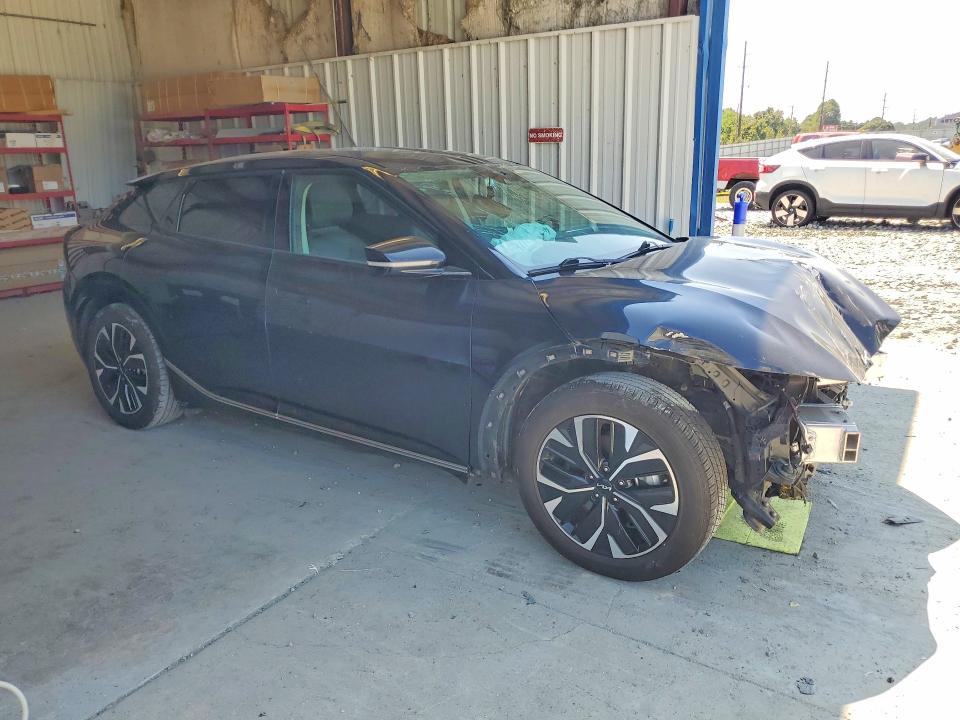 2023 Kia Ev6 მანქანა იყიდება აუქციონზე, vin: KNDC34LA2P5128155, აუქციონის ნომერი: 66478096