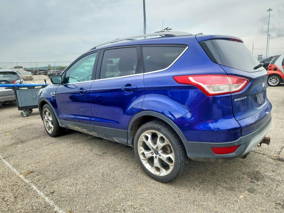 64610456 :رقم المزاد ، 1FMCU9J9XDUD91557 vin ، 2013 Ford Escape مزاد بيع