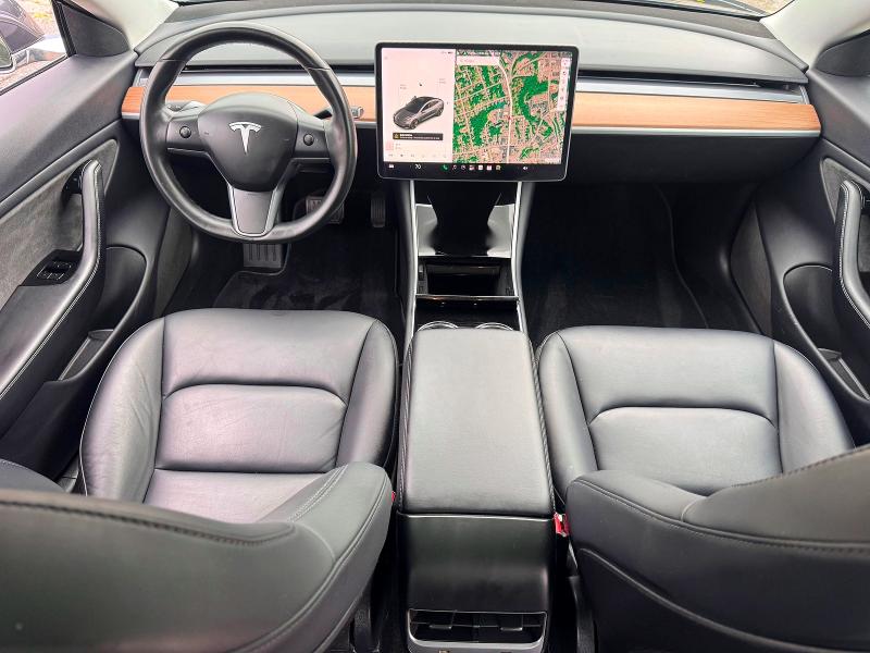 Продажа на аукционе авто 2018 Tesla Model 3, vin: 5YJ3E1EB6JF054422, номер лота: 65812386