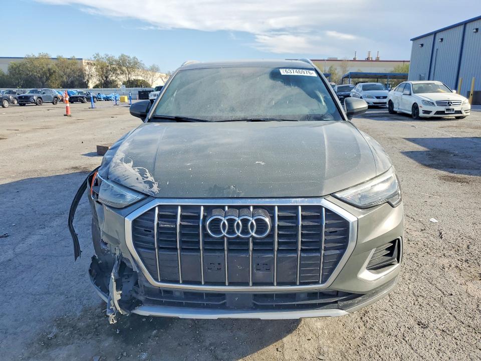 63746976 :رقم المزاد ، WA1AECF36K1077052 vin ، 2019 Audi Q3 مزاد بيع