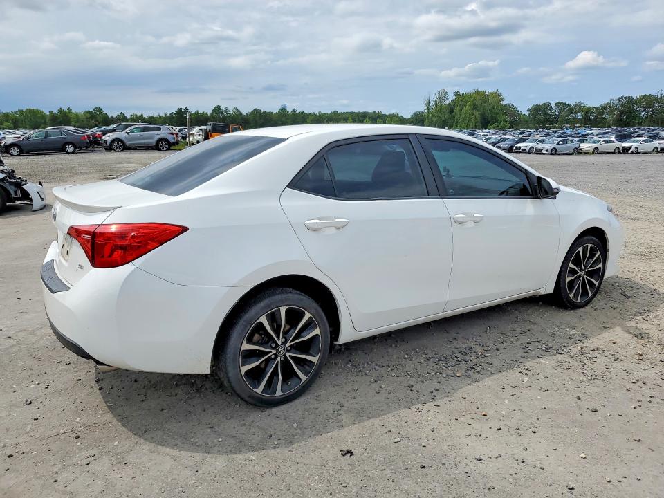 63729396 :رقم المزاد ، 2T1BURHE8HC832107 vin ، 2017 Toyota Corolla مزاد بيع