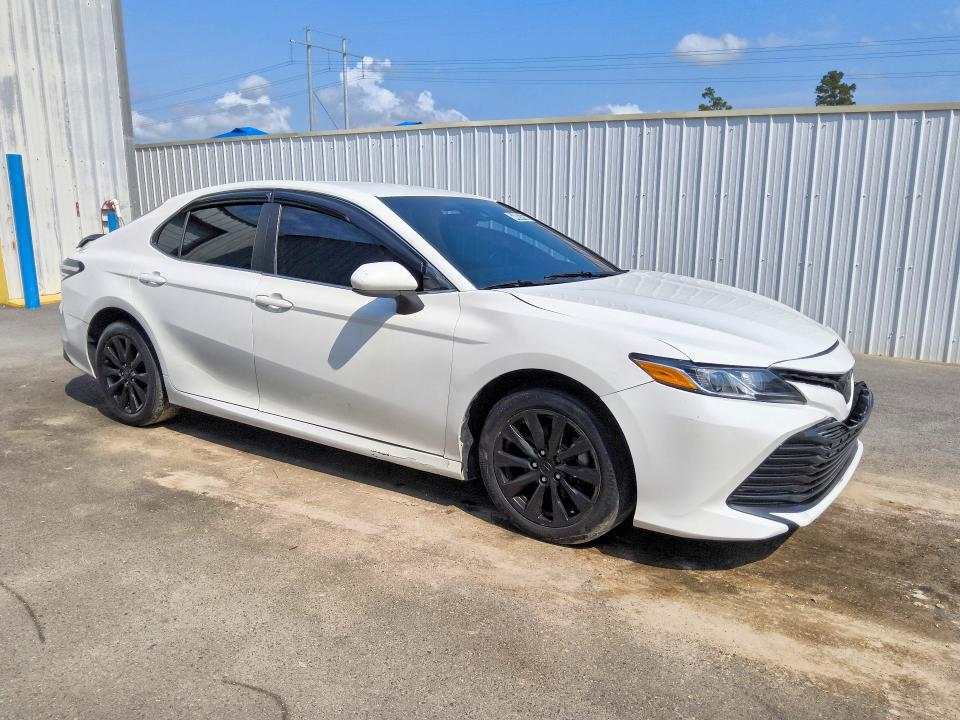 Продаж на аукціоні авто 2018 Toyota Camry, vin: JTNB11HK1J3049771, номер лоту: 64097456