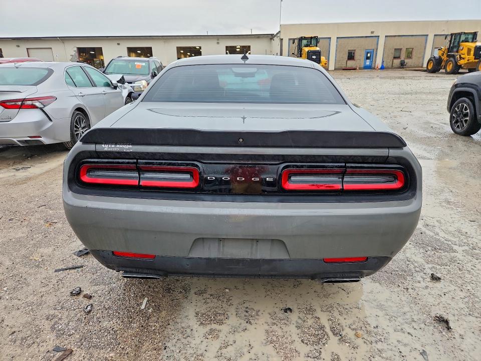 64959446 :رقم المزاد ، 2C3CDZBT5KH652368 vin ، 2019 Dodge Challenger مزاد بيع