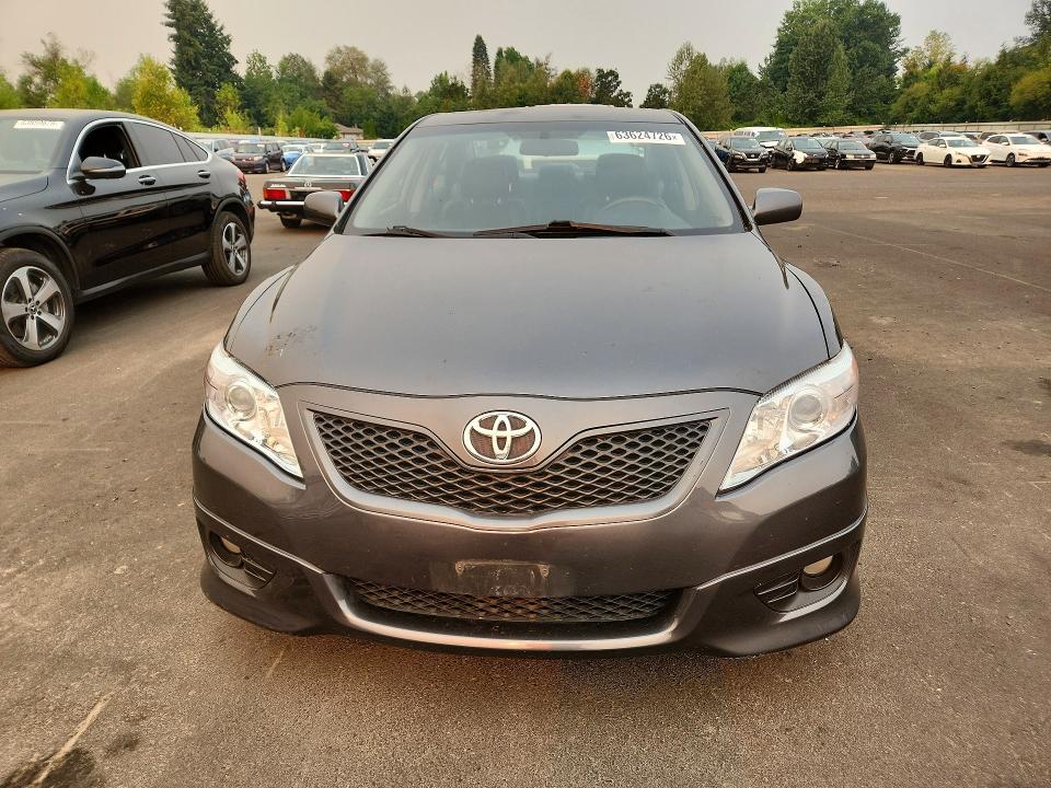 Продаж на аукціоні авто 2011 Toyota Camry, vin: 4T1BF3EK2BU598991, номер лоту: 63624726