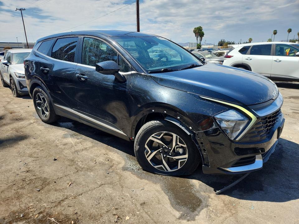 64829086 :رقم المزاد ، KNDPUCAF7P7132195 vin ، 2023 Kia Sportage مزاد بيع