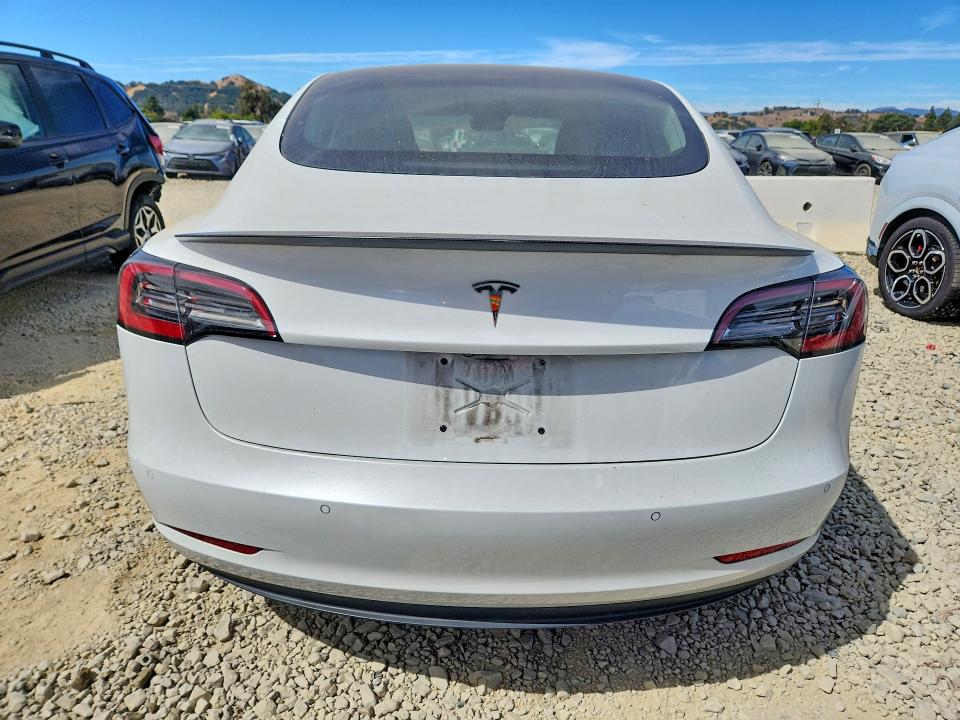 66282566 :رقم المزاد ، 5YJ3E1EA3HF002053 vin ، 2017 Tesla Model 3 مزاد بيع