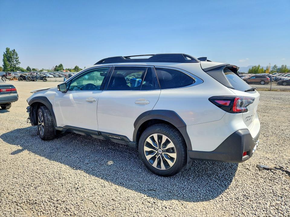 64072256 :رقم المزاد ، 4S4BTANC0P3208375 vin ، 2023 Subaru Outback مزاد بيع