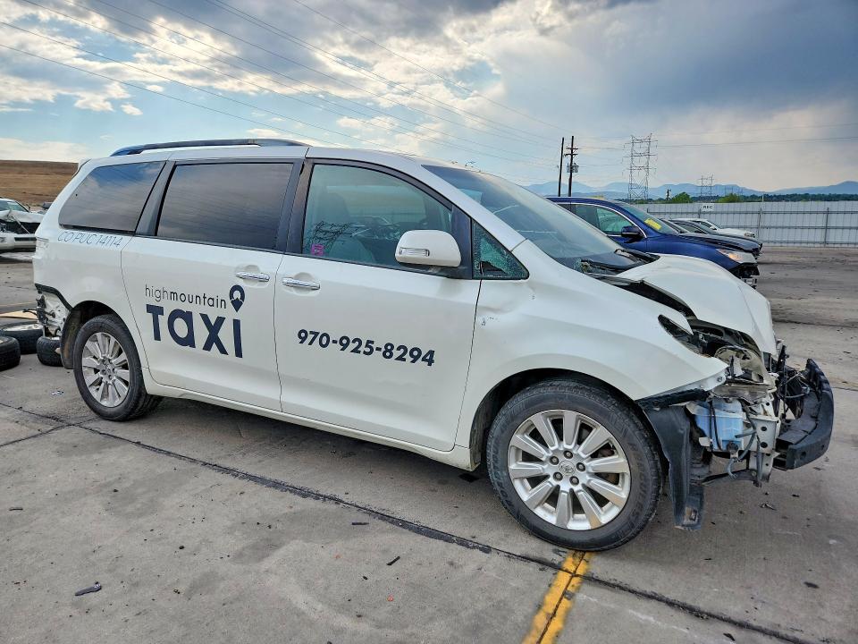 Aukcja sprzedaży 2016 Toyota Sienna, vin: 5TDDK3DC7GS136747, numer aukcji: 64329226