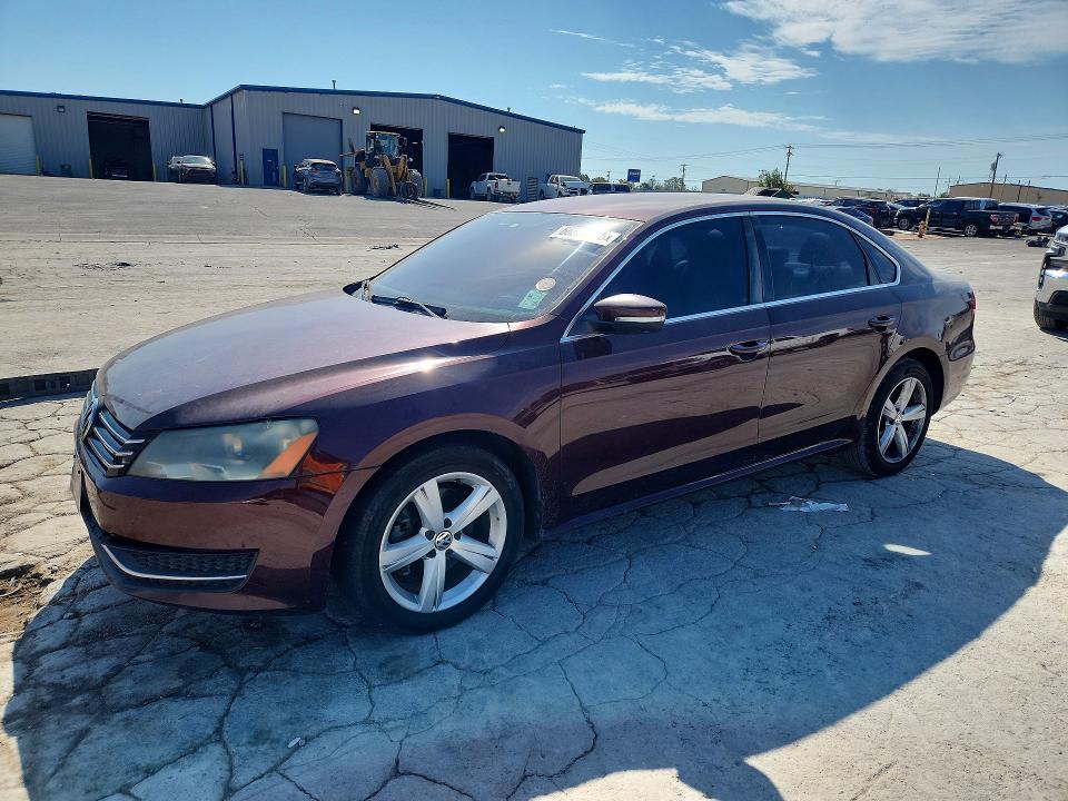 2013 Volkswagen Passat მანქანა იყიდება აუქციონზე, vin: 1VWBP7A38DC061118, აუქციონის ნომერი: 66832016
