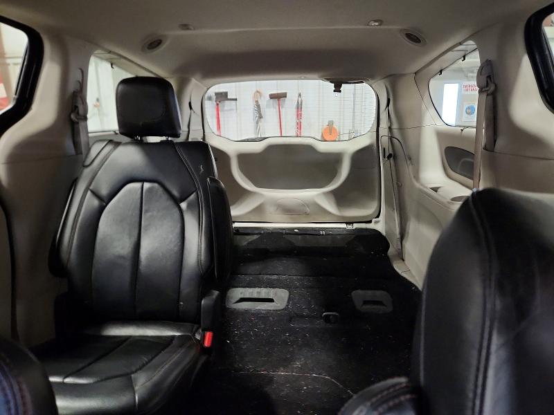 Продаж на аукціоні авто 2017 Chrysler Pacifica, vin: 2C4RC1BG8HR613838, номер лоту: 64582466