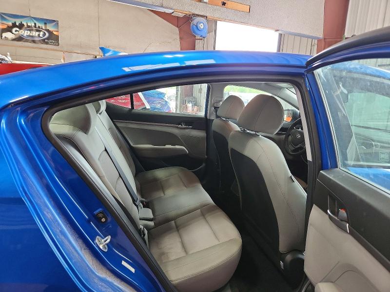 Продажа на аукционе авто 2017 Hyundai Elantra, vin: KMHD74LF6HU123113, номер лота: 63746236