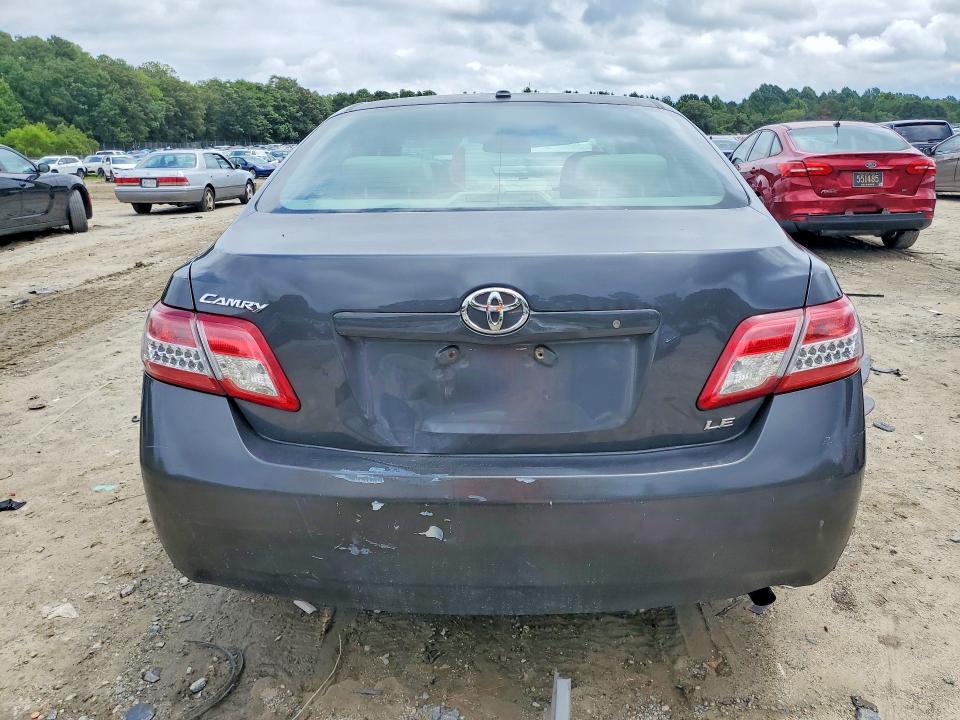 63667556 :رقم المزاد ، 4T1BF3EKXAU567132 vin ، 2010 Toyota Camry مزاد بيع
