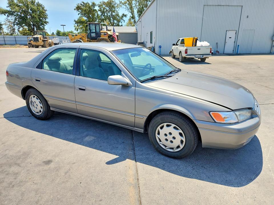 63788176 :رقم المزاد ، 4T1BG22K9VU179097 vin ، 1997 Toyota Camry مزاد بيع