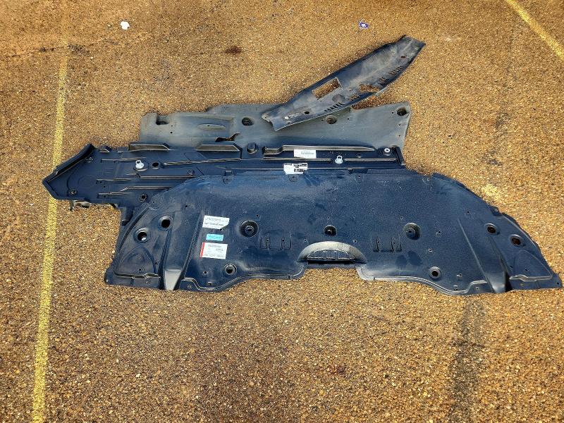 64480216 :رقم المزاد ، 4T1B11HK4JU095427 vin ، 2018 Toyota Camry مزاد بيع