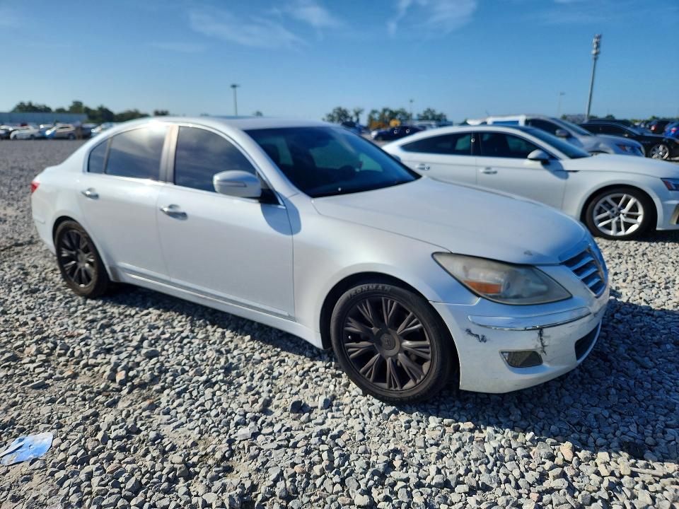 64747606 :رقم المزاد ، KMHGC4DE9BU132183 vin ، 2011 Hyundai Genesis مزاد بيع