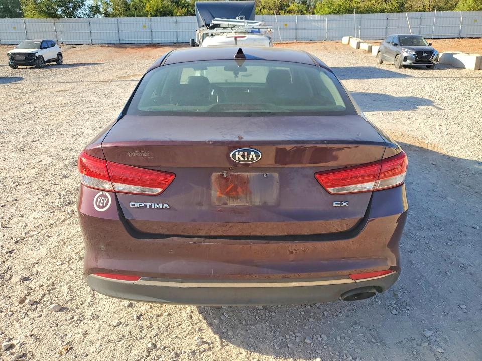 Продажа на аукционе авто 2018 Kia Optima, vin: 5XXGU4L31JG211451, номер лота: 62509456